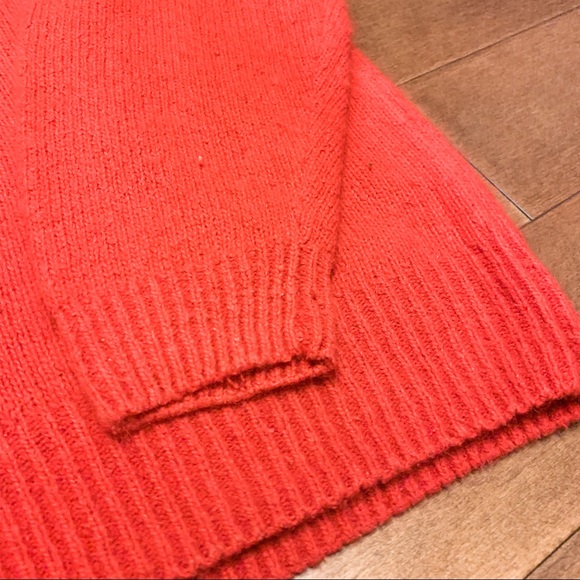 VINTAGE Red Sequin Sweater - Picture 5 of 5